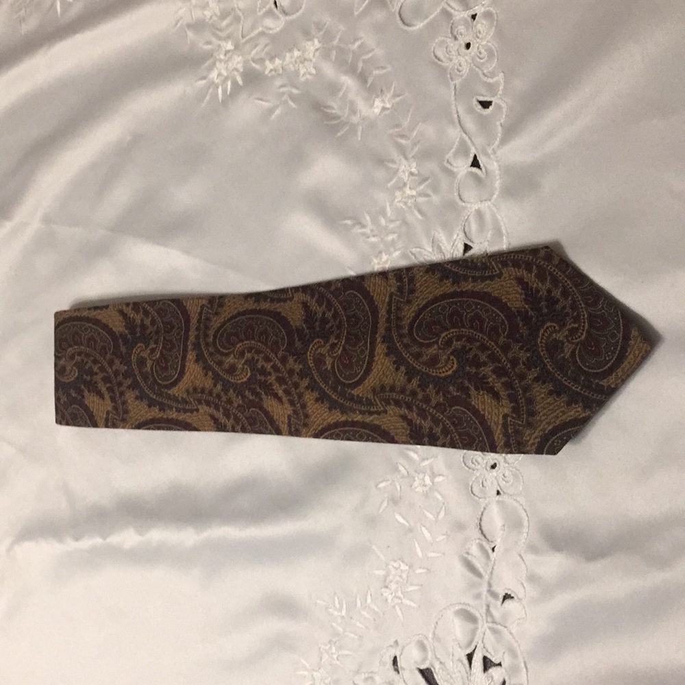 Paul Stuartt tie